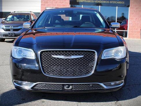 Used 2015 Chrysler 300 C w/ Light Group image 8