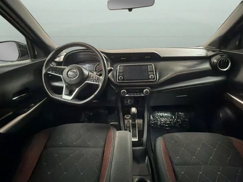 Used 2019 Nissan Kicks SR w/ Exterior Package FWD image 9