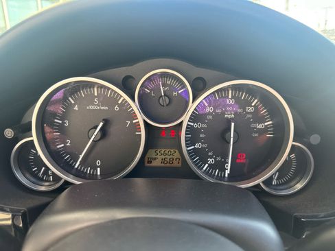 Used 2006 MAZDA MX-5 Miata Touring RWD image 9