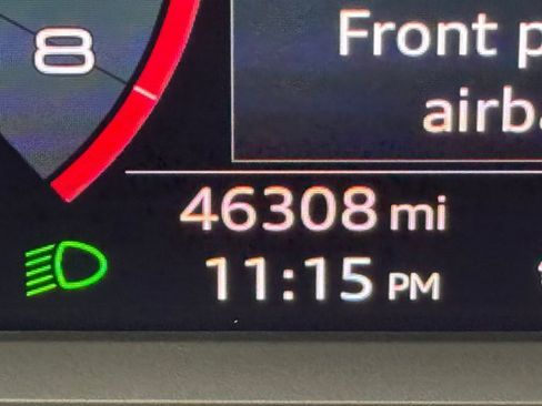 Used 2020 Audi Q3 2.0T Premium Plus w/ Premium Plus Package image 16