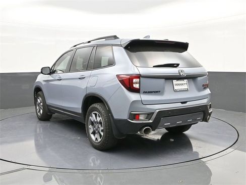 Used 2023 Honda Passport TrailSport image 8