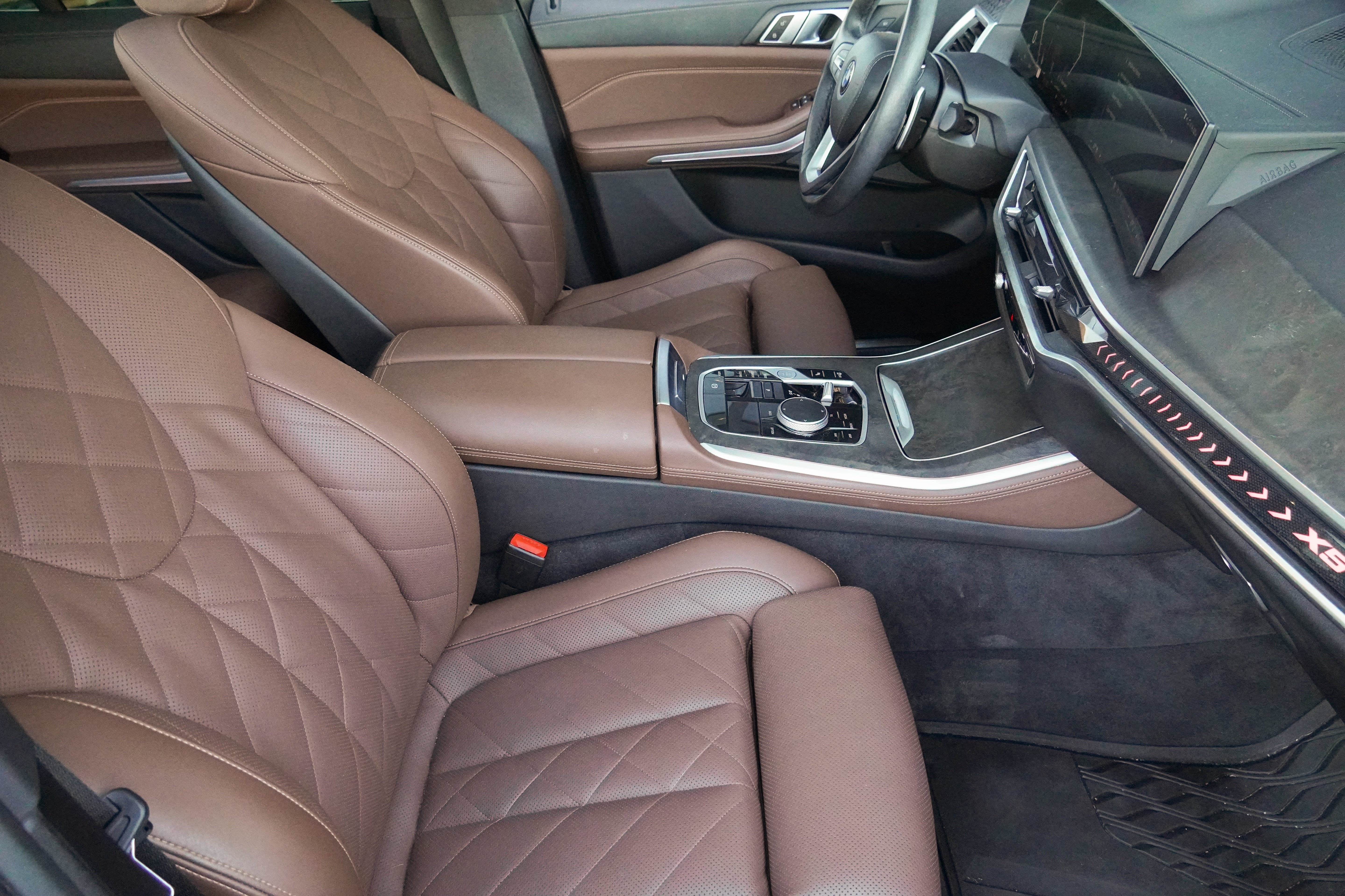 Certified 2024 BMW X5 sDrive40i w/ Premium Package RWD image 13