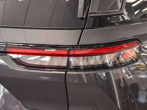 New 2026 Jeep Grand Cherokee Altitude image 7