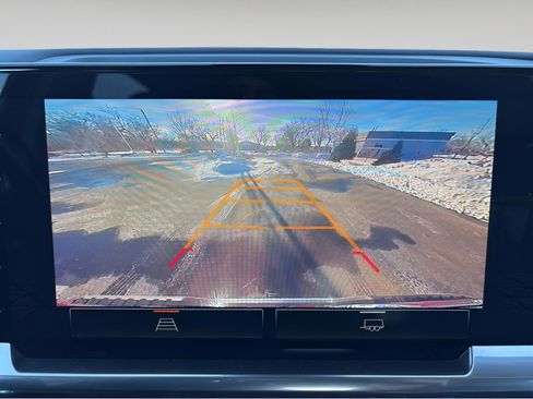 Used 2023 GMC Sierra 1500 SLT w/ SLT Premium Package image 23