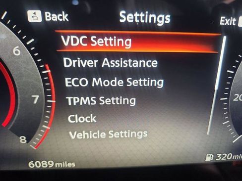 Certified 2025 Nissan Kicks SR image 27