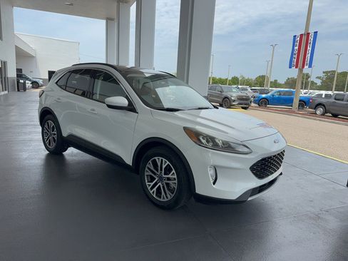 Certified 2022 Ford Escape SEL w/ Technology Package FWD image 4