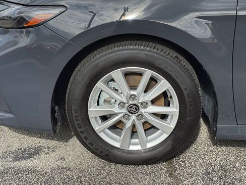 Used 2025 Toyota Camry LE image 35