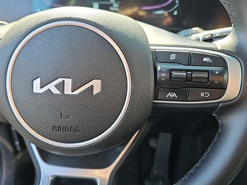 Used 2025 Kia Sportage X-Line w/ Premium Package image 24