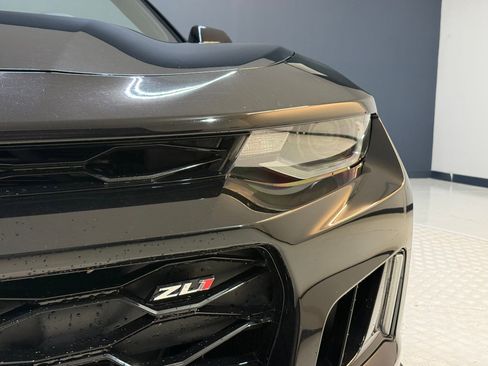 Used 2017 Chevrolet Camaro ZL1 image 11