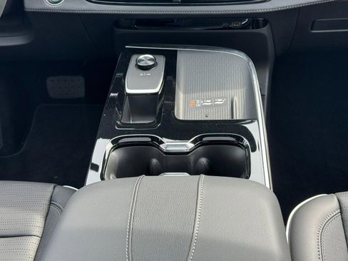 New 2026 Buick Enclave Sport Touring w/ Power Package image 9