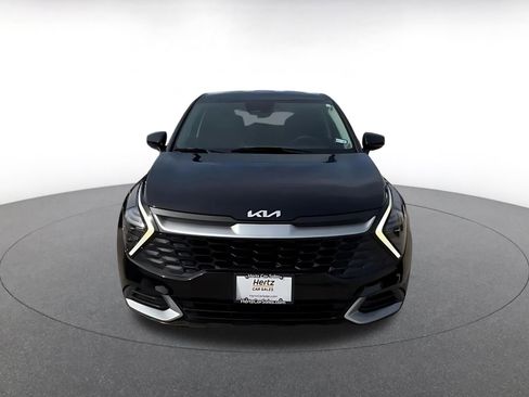 Used 2025 Kia Sportage LX image 4