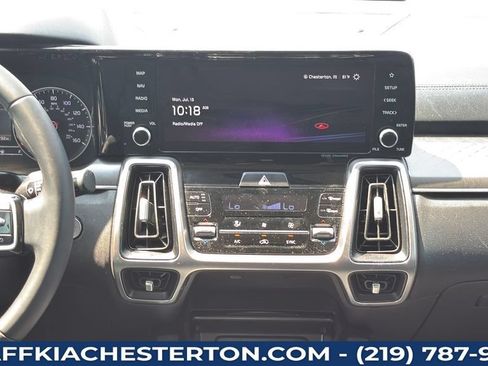 Used 2022 Kia Sorento S FWD image 16