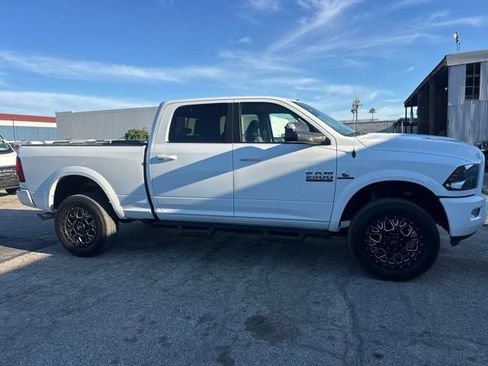 Used 2018 RAM 2500 Big Horn w/ Sport Appearance Group AWD/4WD image 4