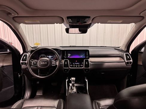Used 2023 Kia Sorento S w/ Panoramic Sunroof Package AWD/4WD image 27