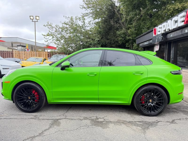 Used 2023 Porsche Cayenne GTS AWD/4WD image 9
