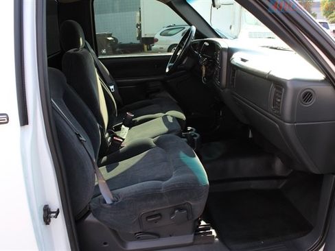 Used 2001 Chevrolet Silverado 2500 LS w/ Off-Road Skid Plate Pkg AWD/4WD image 31