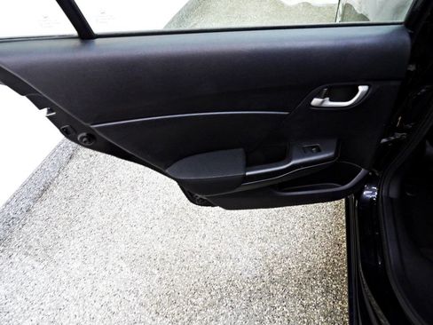 Used 2015 Honda Civic LX image 9