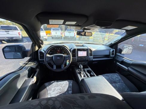 Used 2019 Ford F150 XLT w/ Equipment Group 302A Luxury AWD/4WD image 13