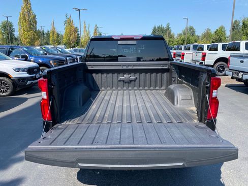 Used 2022 Chevrolet Silverado 1500 LT Trail Boss w/ Convenience Package II image 7