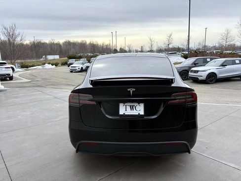 Used 2022 Tesla Model X image 6