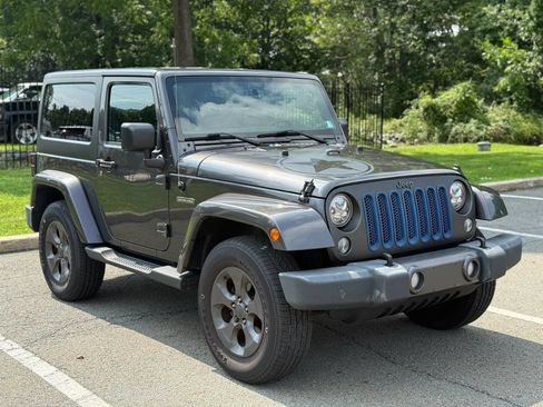 Used 2017 Jeep Wrangler Sport AWD/4WD image 3