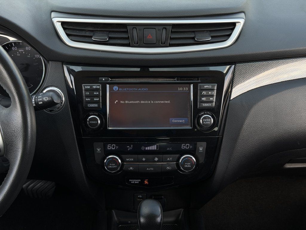 Used 2016 Nissan Rogue AWD image 17