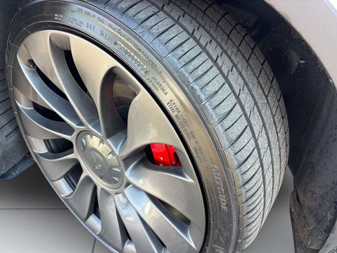 Used 2021 Tesla Model Y Performance AWD/4WD image 10