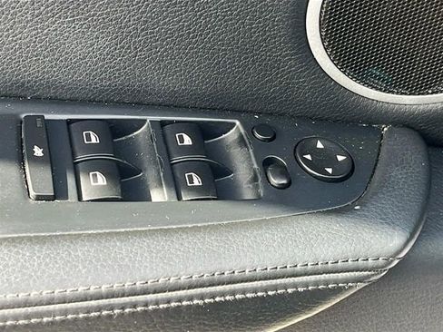 Used 2012 BMW X5 M image 18