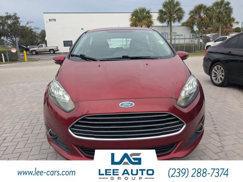 Used 2015 Ford Fiesta SE w/ Equipment Group 201A image 7