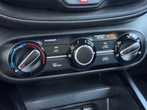 Used 2021 Kia Soul LX FWD image 25