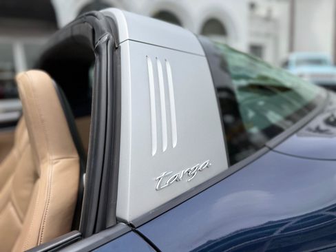 Used 2022 Porsche 911 Targa 4S AWD/4WD image 19