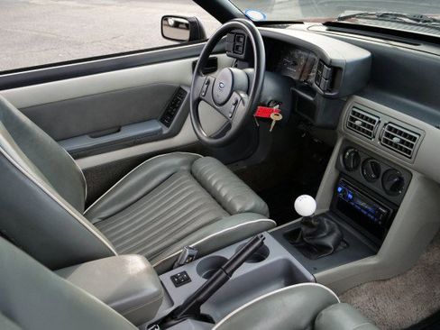 Used 1989 Ford Mustang LX image 37