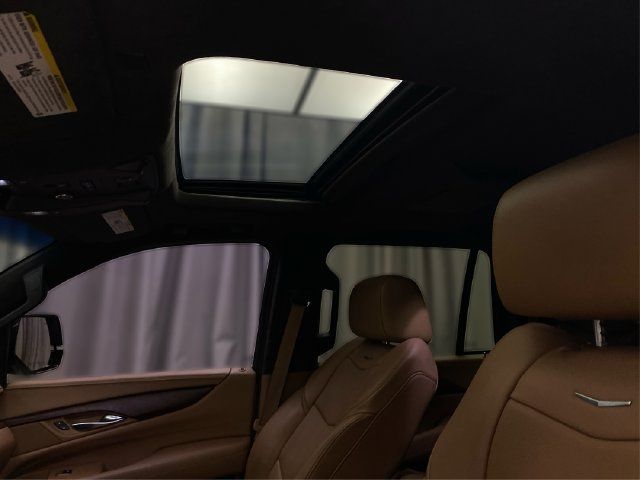 Used 2017 Cadillac Escalade Platinum AWD/4WD image 27
