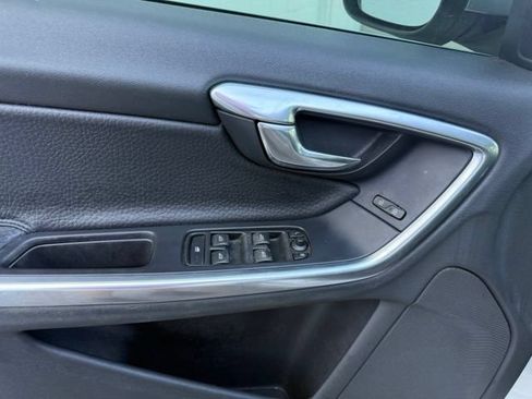 Used 2014 Volvo S60 T5 FWD image 21