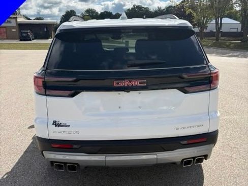 Used 2026 GMC Acadia Elevation FWD image 5