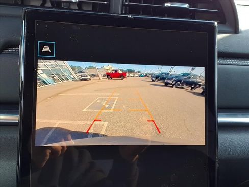 Used 2025 GMC Terrain Elevation image 14