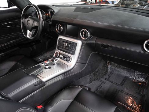 Used 2012 Mercedes-Benz SLS AMG Coupe image 15