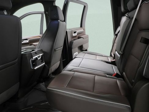 Used 2024 GMC Sierra 2500 Denali w/ Denali Reserve Package image 26