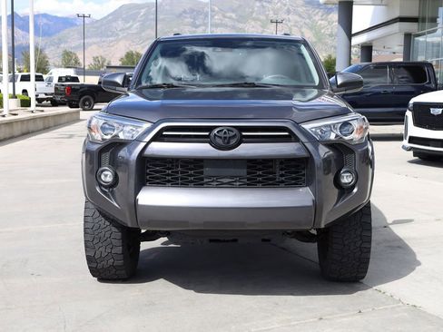 Used 2022 Toyota 4Runner SR5 w/ Wilderness Package (TMS) AWD/4WD image 9