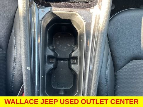 Used 2025 Jeep Compass Latitude AWD/4WD image 25