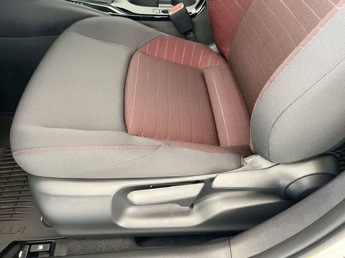 Certified 2025 Toyota Corolla SE image 12