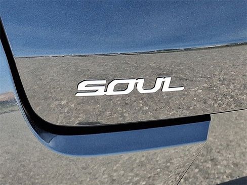 New 2025 Kia Soul LX w/ LX Technology Package image 16