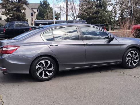 Used 2016 Honda Accord EX-L image 9