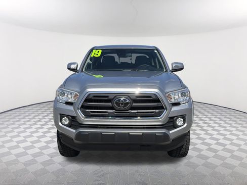 Used 2019 Toyota Tacoma SR5 image 2