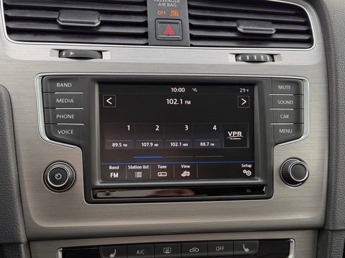 Used 2017 Volkswagen Golf Wolfsburg Edition image 10