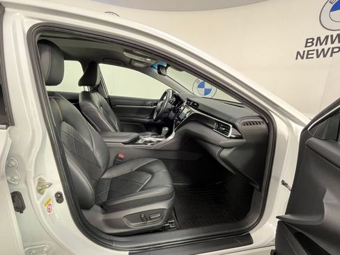 Used 2018 Toyota Camry XLE FWD image 20