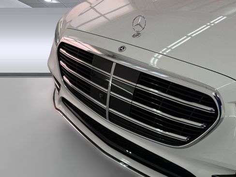 New 2026 Mercedes-Benz S 580e 4MATIC Sedan image 16