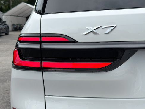 New 2027 BMW X7 xDrive40i w/ M Sport Package AWD/4WD image 10