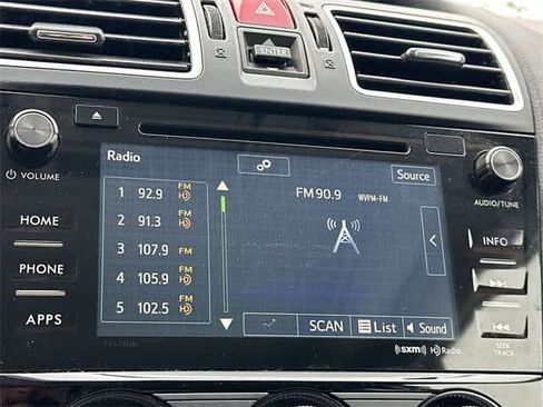 Used 2018 Subaru Forester 2.5i Premium w/ All-Weather Package image 10