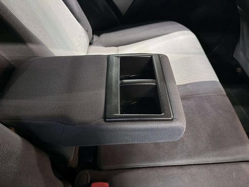 Used 2013 Toyota RAV4 XLE image 22